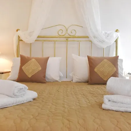 Oisyra Affittacamere 3*